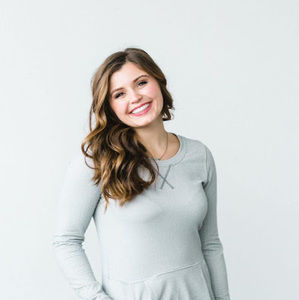 Meet your Posher, Danielle